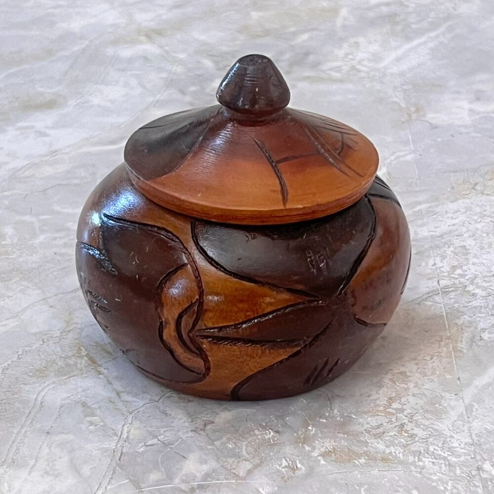 Vintage Hand Carved Round Wood Trinket Box Keepsake With Lid 3" Tall